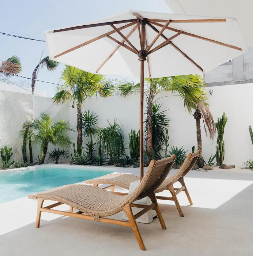 Casa Vay - Luxury Home 3 Bedrooms With Rooftop Pecatu  0*, Pecatu (Bali) Indonesia