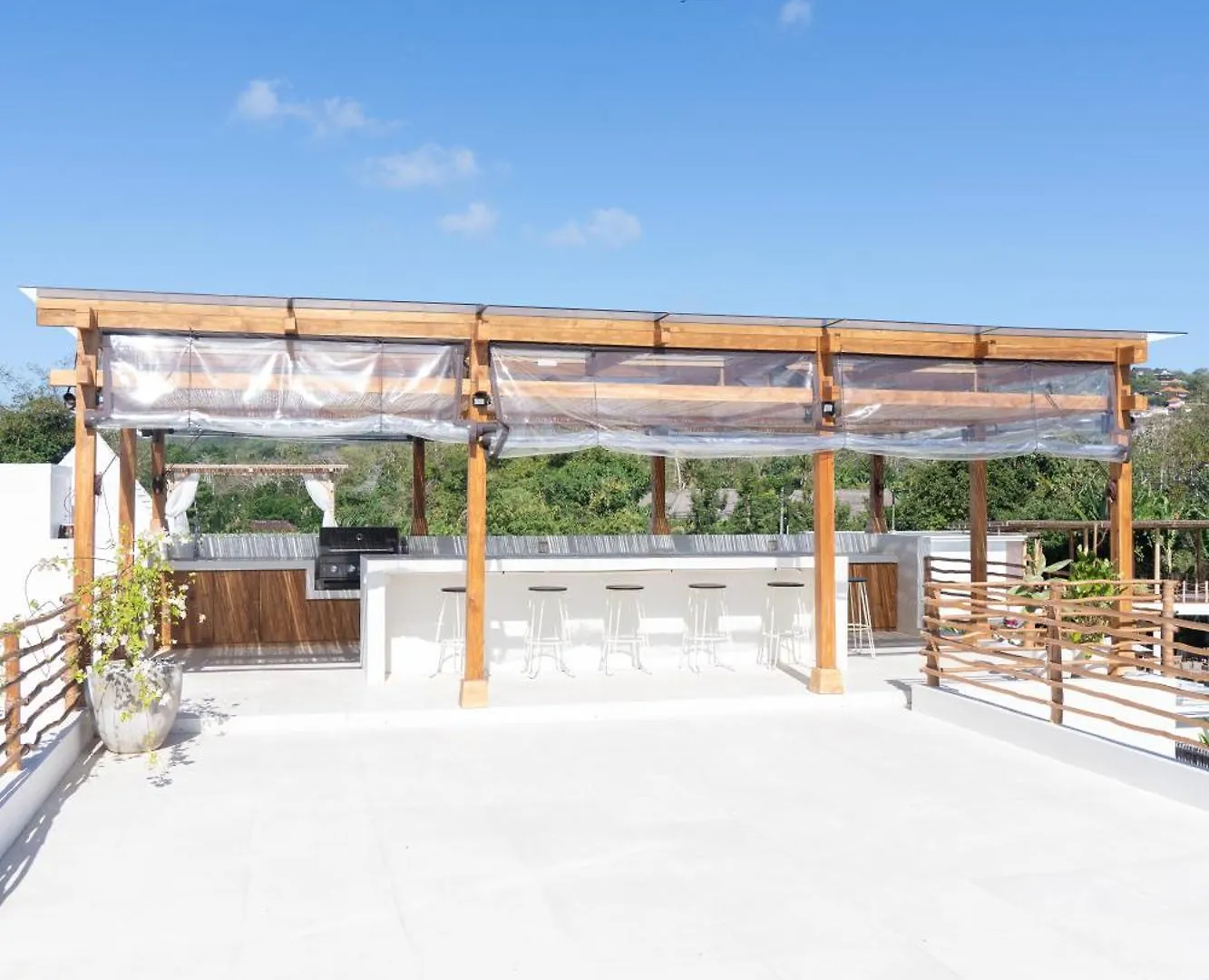 Casa Vay - Luxury Home 3 Bedrooms With Rooftop Pecatu  0*, Pecatu (Bali)